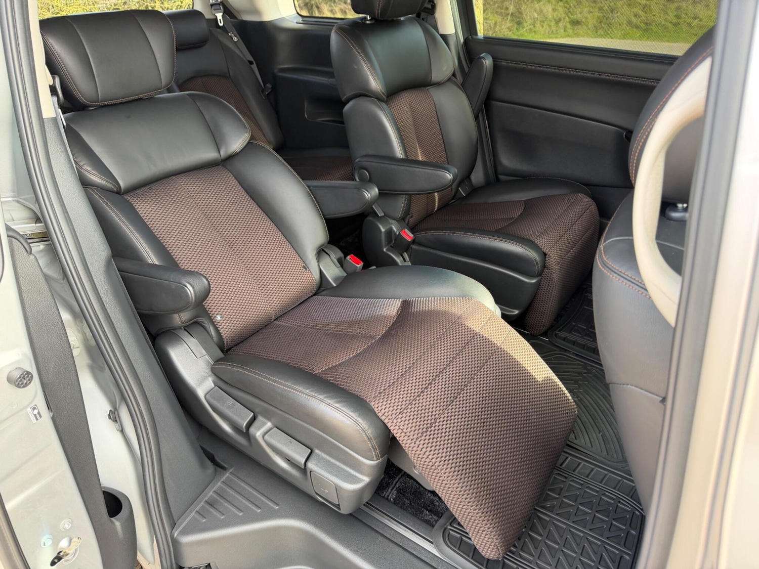 Used Nissan Elgrand 2024 for sale - 77723339: Photo 77