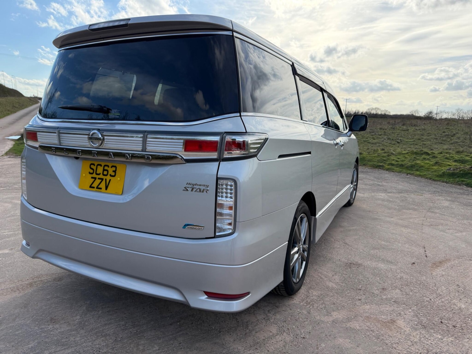 Used Nissan Elgrand 2024 for sale - 77723339: Photo 9