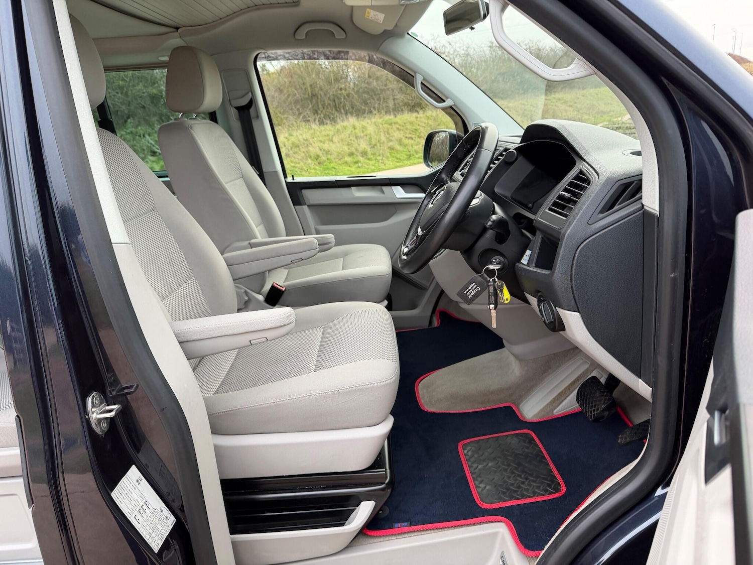 Used Volkswagen California 2019 for sale - 76714905: Photo 17