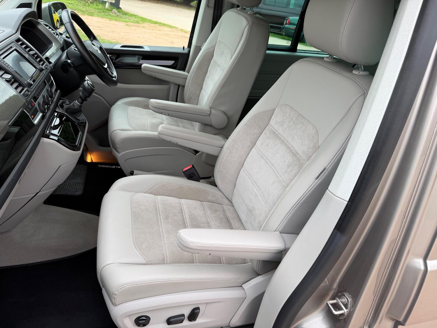 Used Volkswagen California 2018 for sale - 76314620: Photo 13