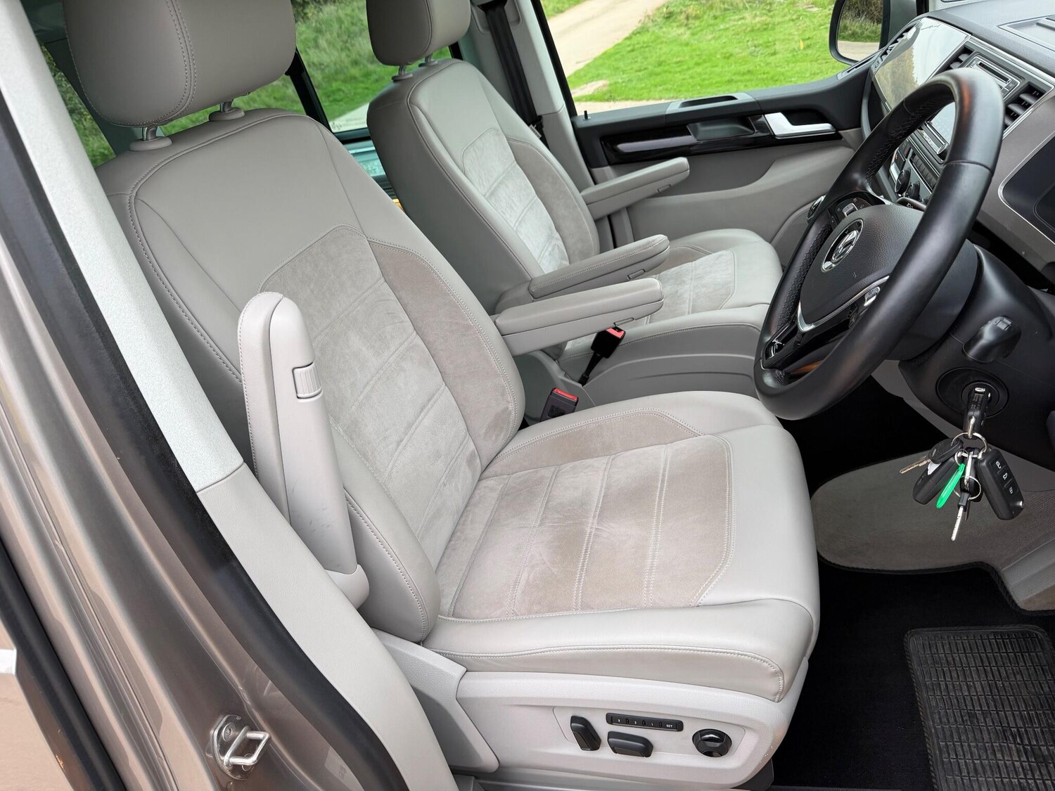 Used Volkswagen California 2018 for sale - 76314620: Photo 14