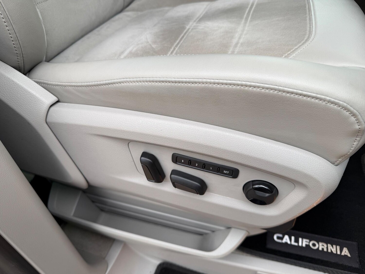 Used Volkswagen California 2018 for sale - 76314620: Photo 16