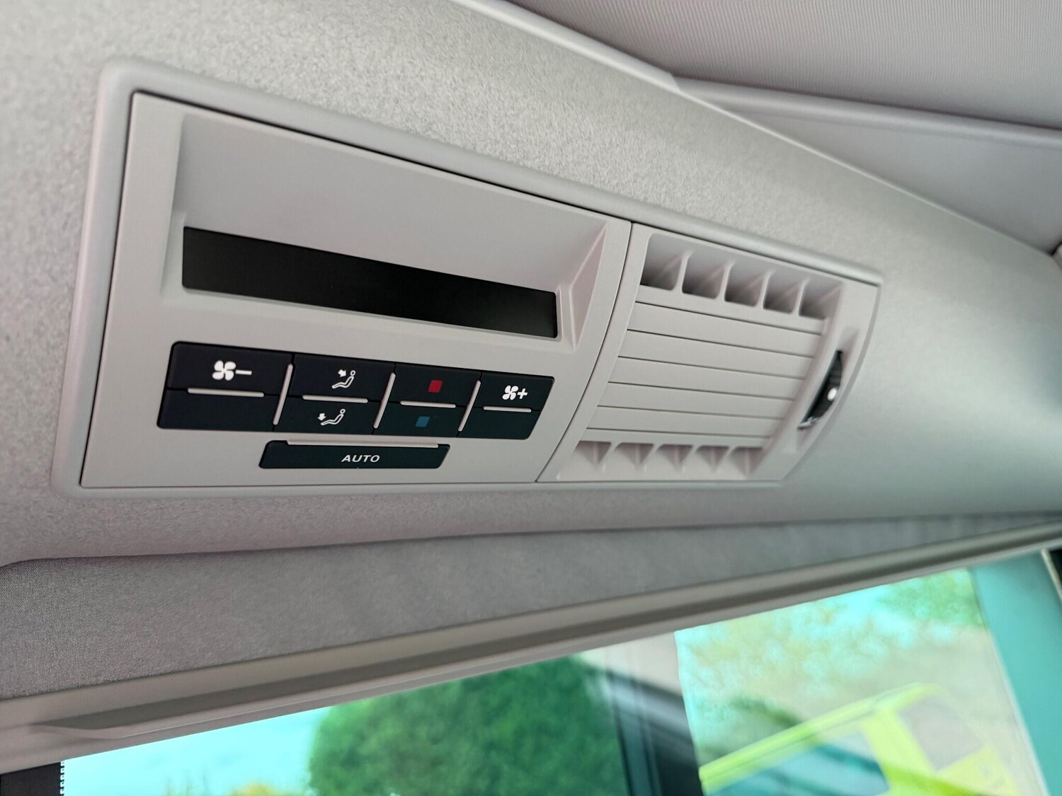 Used Volkswagen California 2018 for sale - 76314620: Photo 31