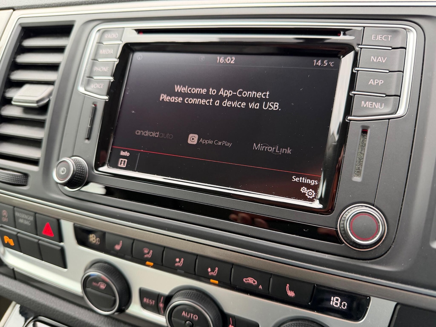 Used Volkswagen California 2018 for sale - 76314620: Photo 38