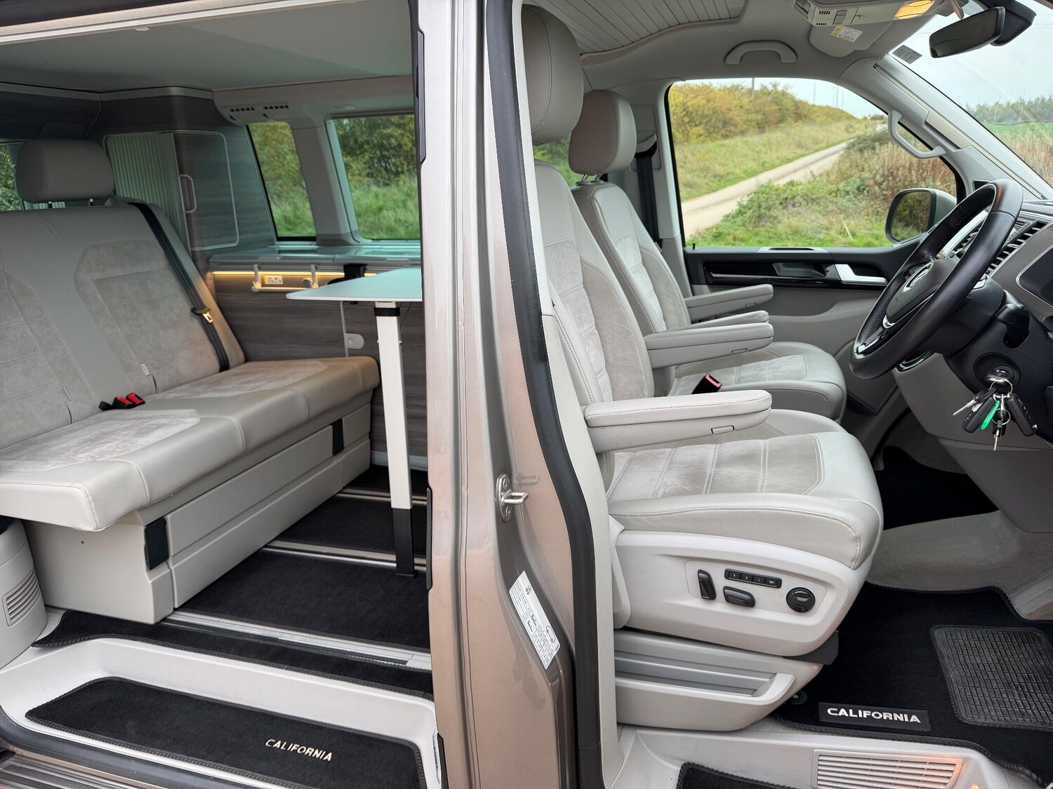 Used Volkswagen California 2018 for sale - 76314620: Photo 51