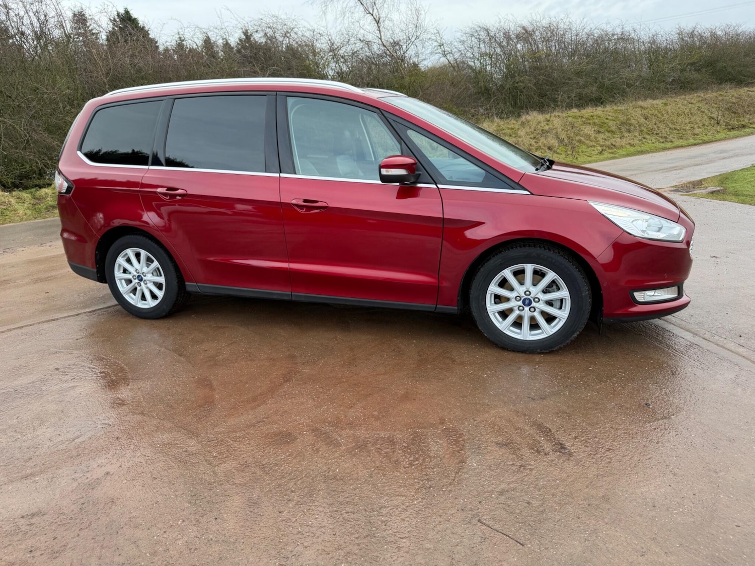 Used Ford Galaxy 2016 for sale - 77215367: Photo 16