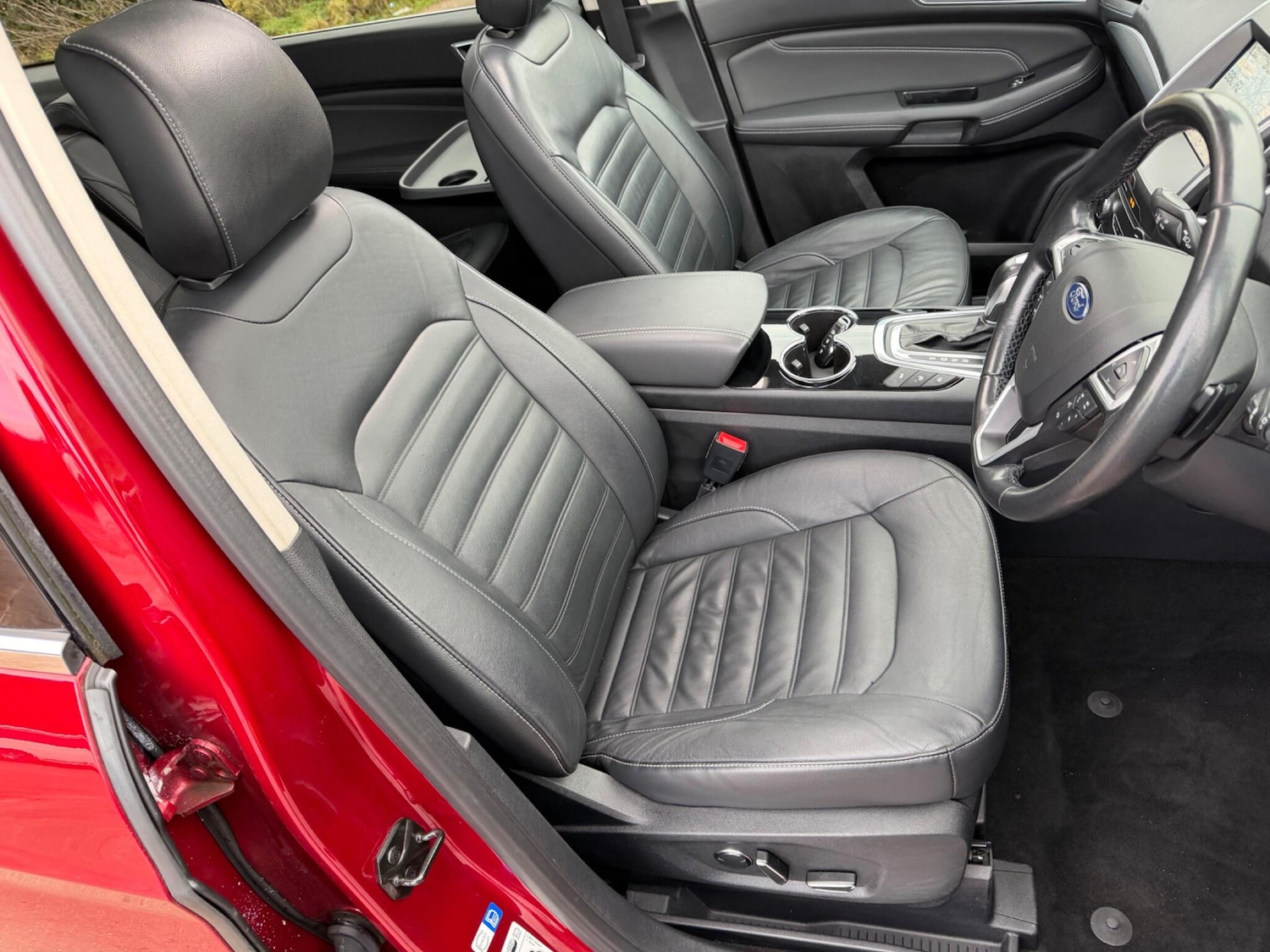 Used Ford Galaxy 2016 for sale - 77215367: Photo 3