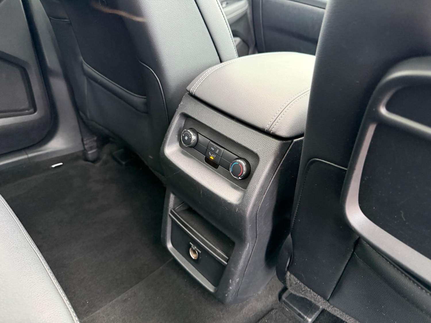 Used Ford Galaxy 2016 for sale - 77215367: Photo 48