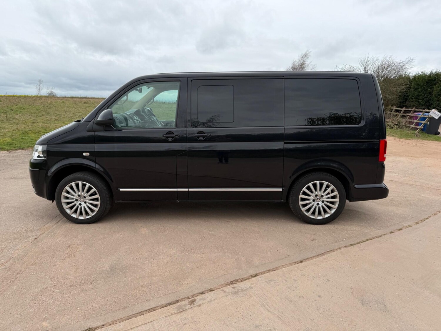 Used Volkswagen Caravelle for sale - 78007642: Photo 10