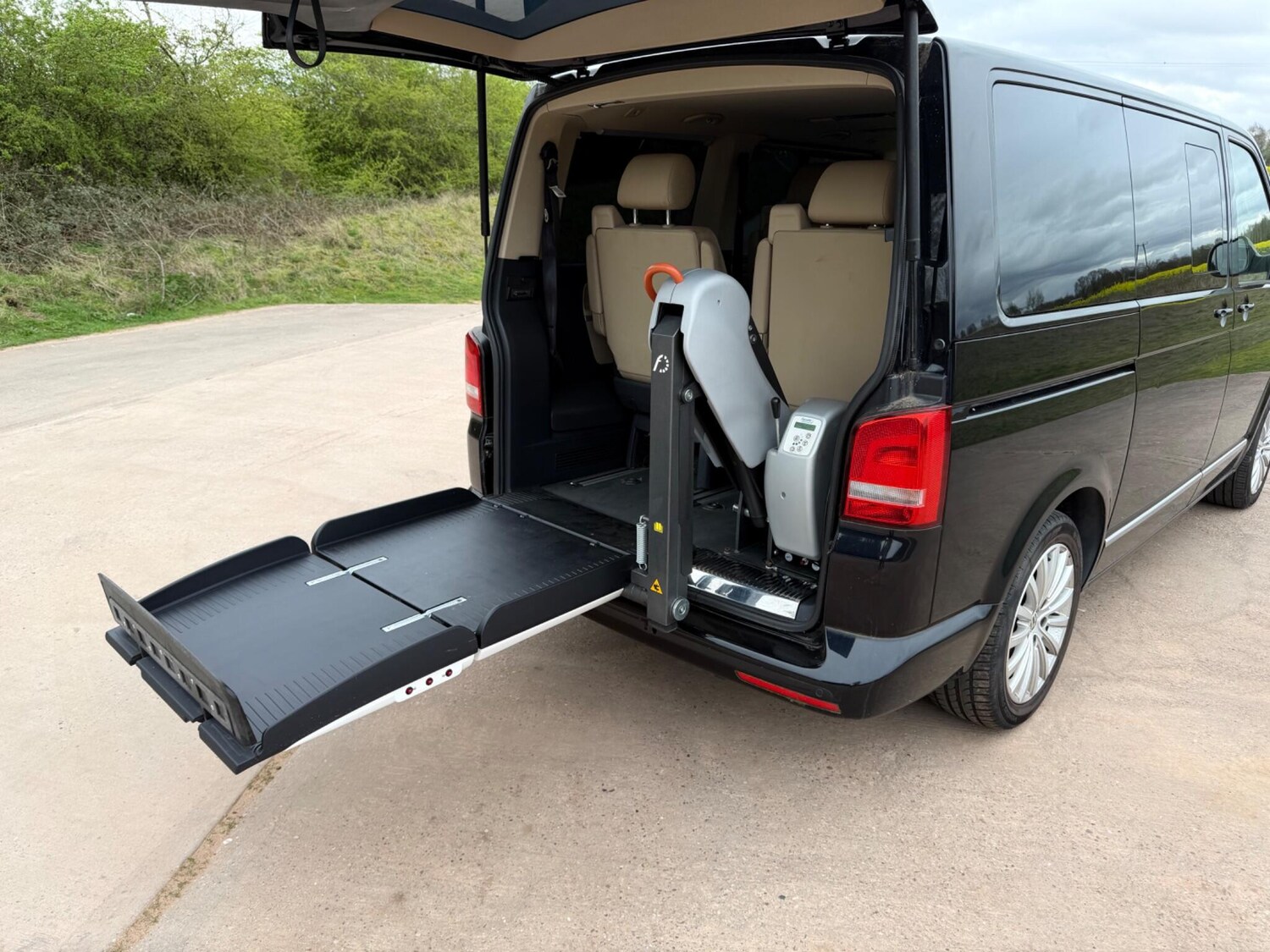 Used Volkswagen Caravelle for sale - 78007642: Photo 24