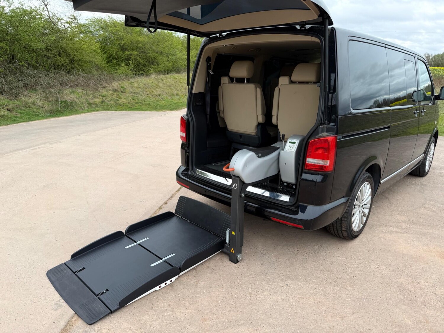 Used Volkswagen Caravelle for sale - 78007642: Photo 25