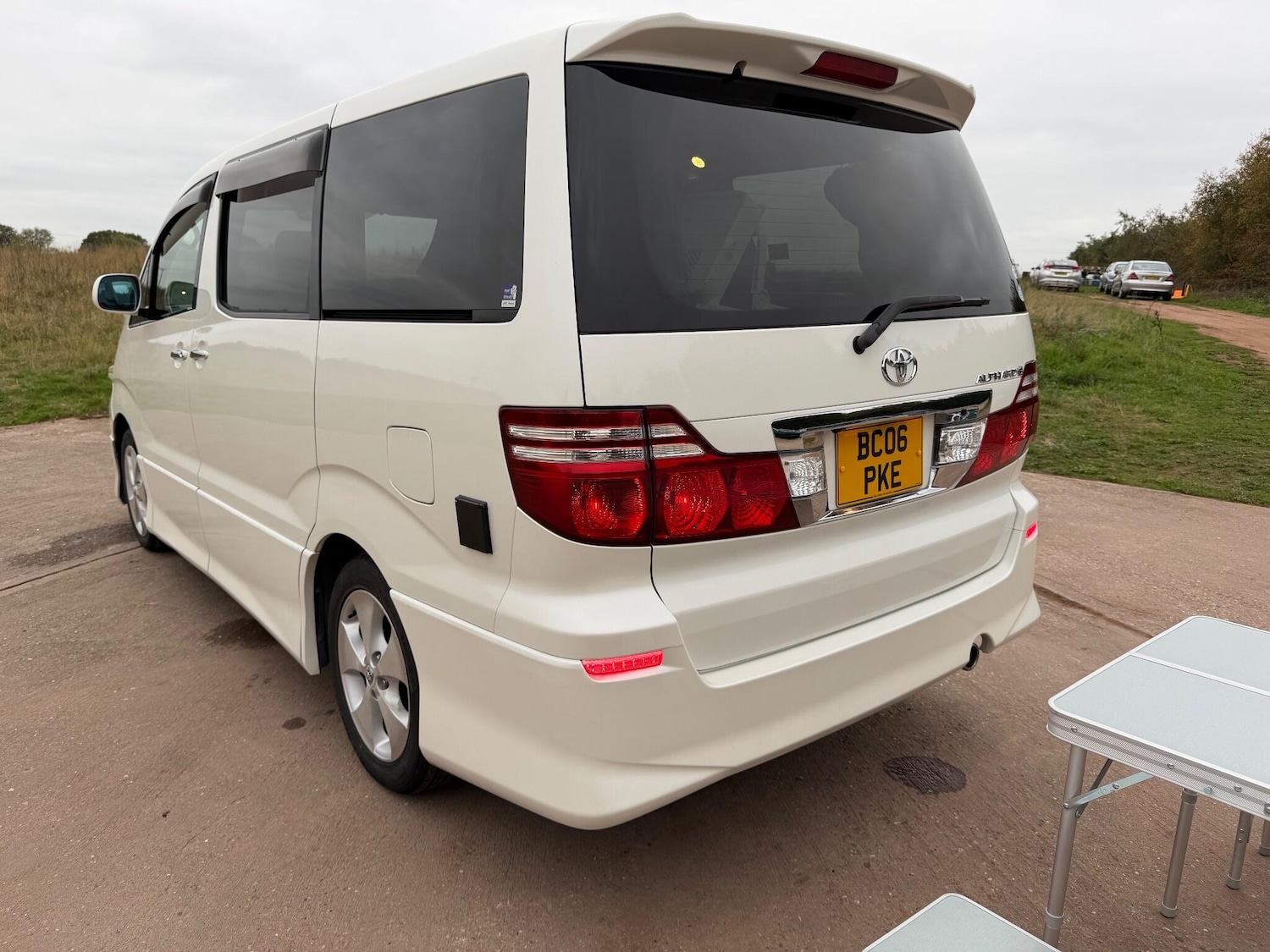 Used Toyota Alphard 2024 for sale - 76283938: Photo 2