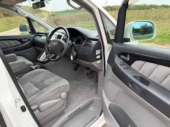 Used Toyota Alphard 2006 for sale - 76283938: Photo