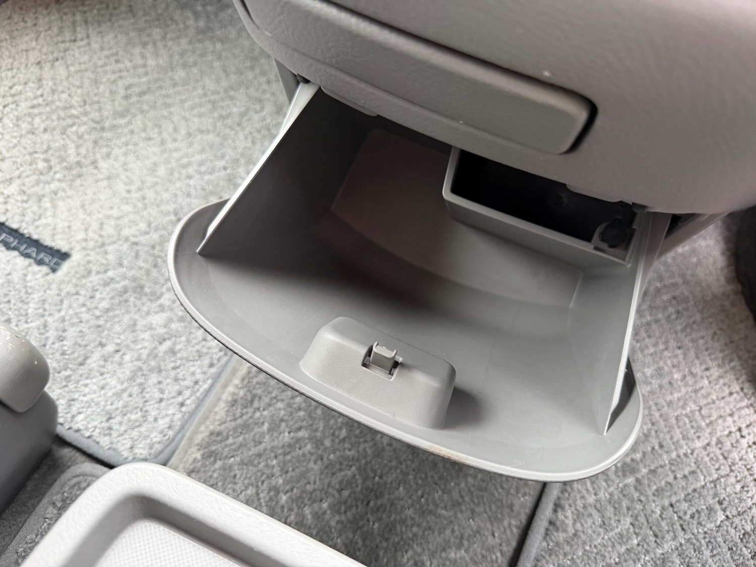 Used Toyota Alphard 2024 for sale - 76283938: Photo 67