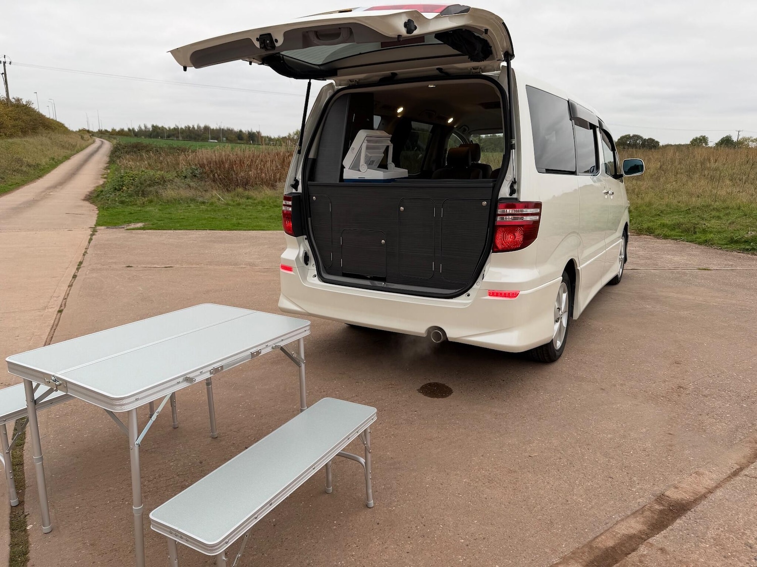 Used Toyota Alphard 2024 for sale - 76283938: Photo 94