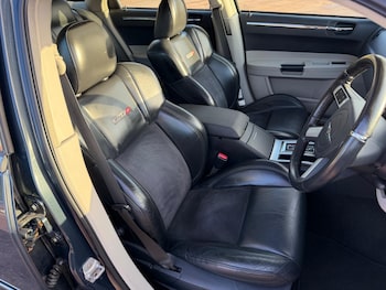 Used Chrysler 300C 2009 for sale - 77376757: Photo