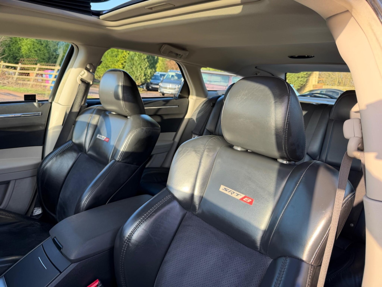 Used Chrysler 300C 2009 for sale - 77376757: Photo 63