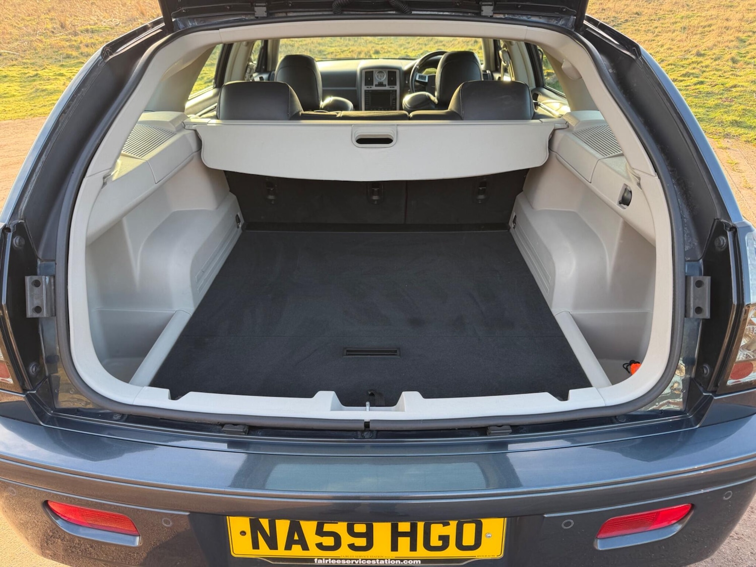 Used Chrysler 300C 2009 for sale - 77376757: Photo 8