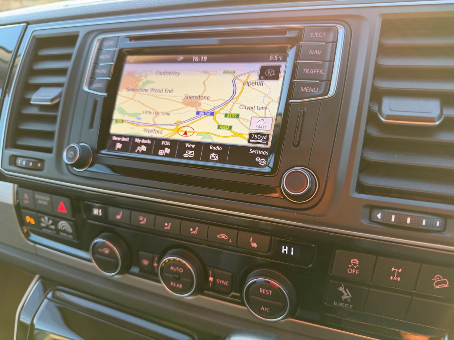 Used Volkswagen California 2017 for sale - 77359176: Photo 10