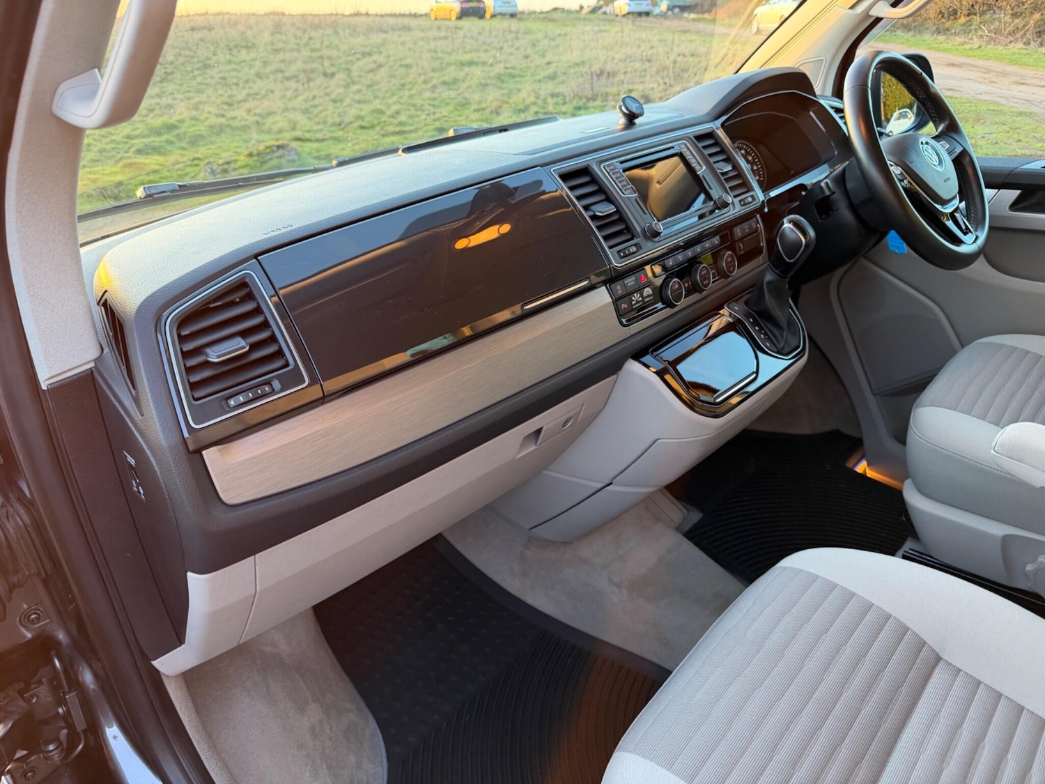 Used Volkswagen California 2017 for sale - 77359176: Photo 51