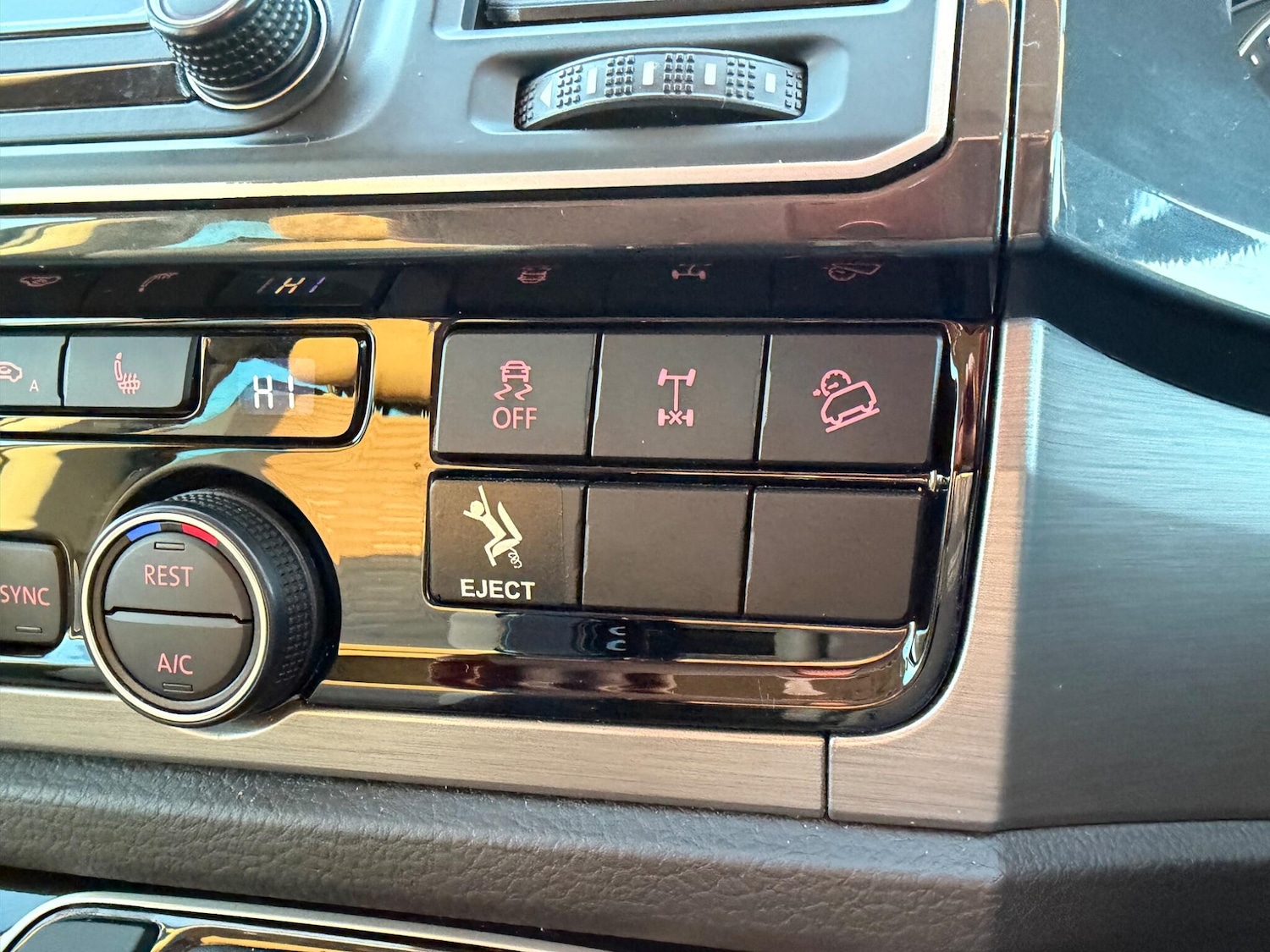 Used Volkswagen California 2017 for sale - 77359176: Photo 7