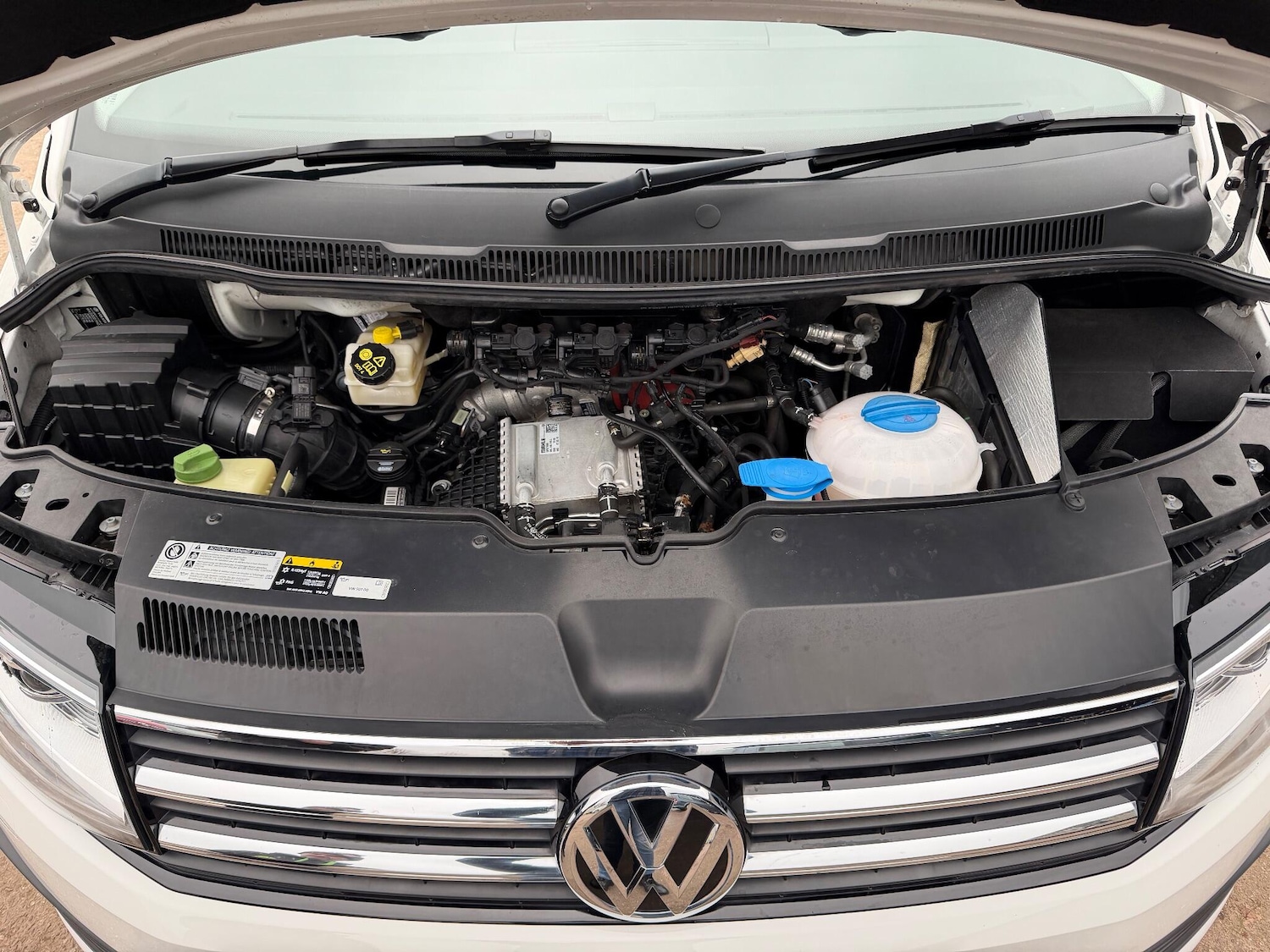 Used Volkswagen California 2018 for sale - 77040994: Photo 100