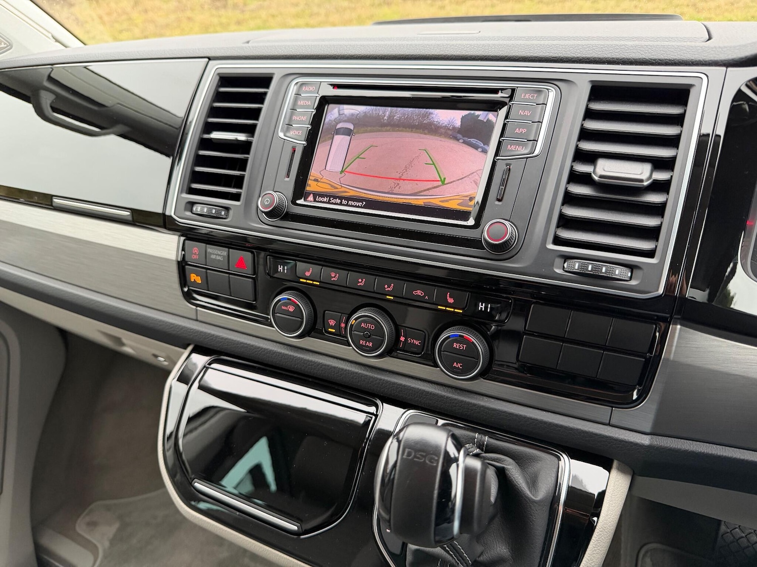 Used Volkswagen California 2018 for sale - 77040994: Photo 4