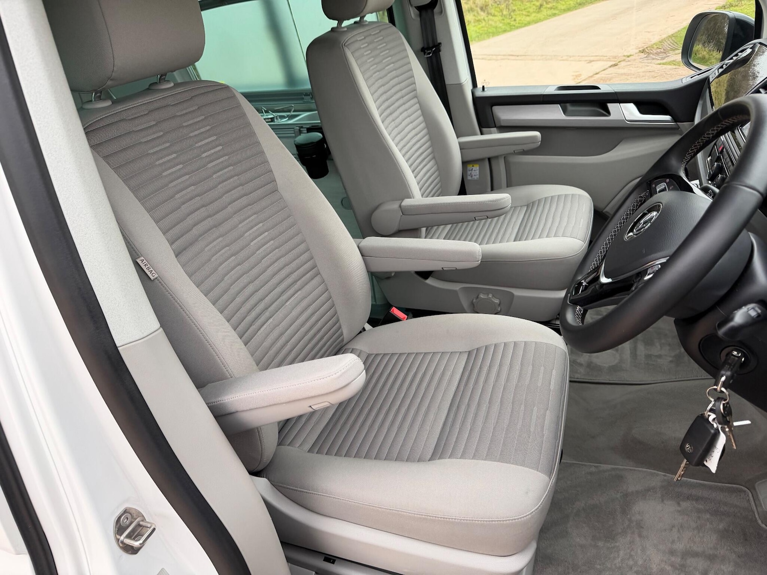 Used Volkswagen California 2018 for sale - 77040994: Photo 42