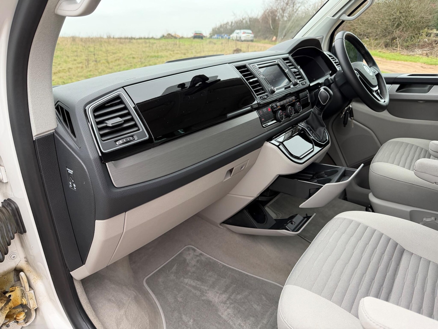 Used Volkswagen California 2018 for sale - 77040994: Photo 46