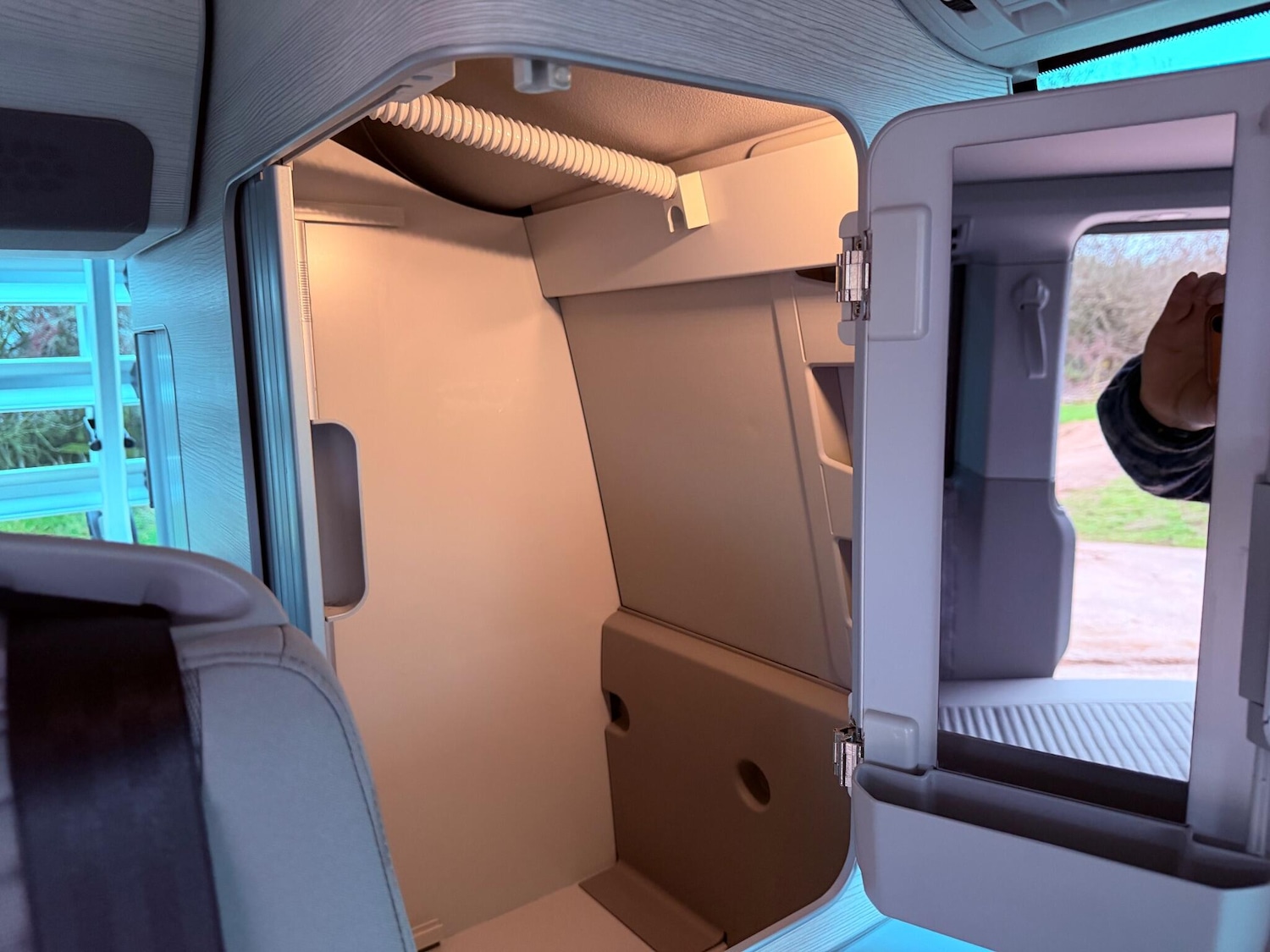 Used Volkswagen California 2018 for sale - 77040994: Photo 53