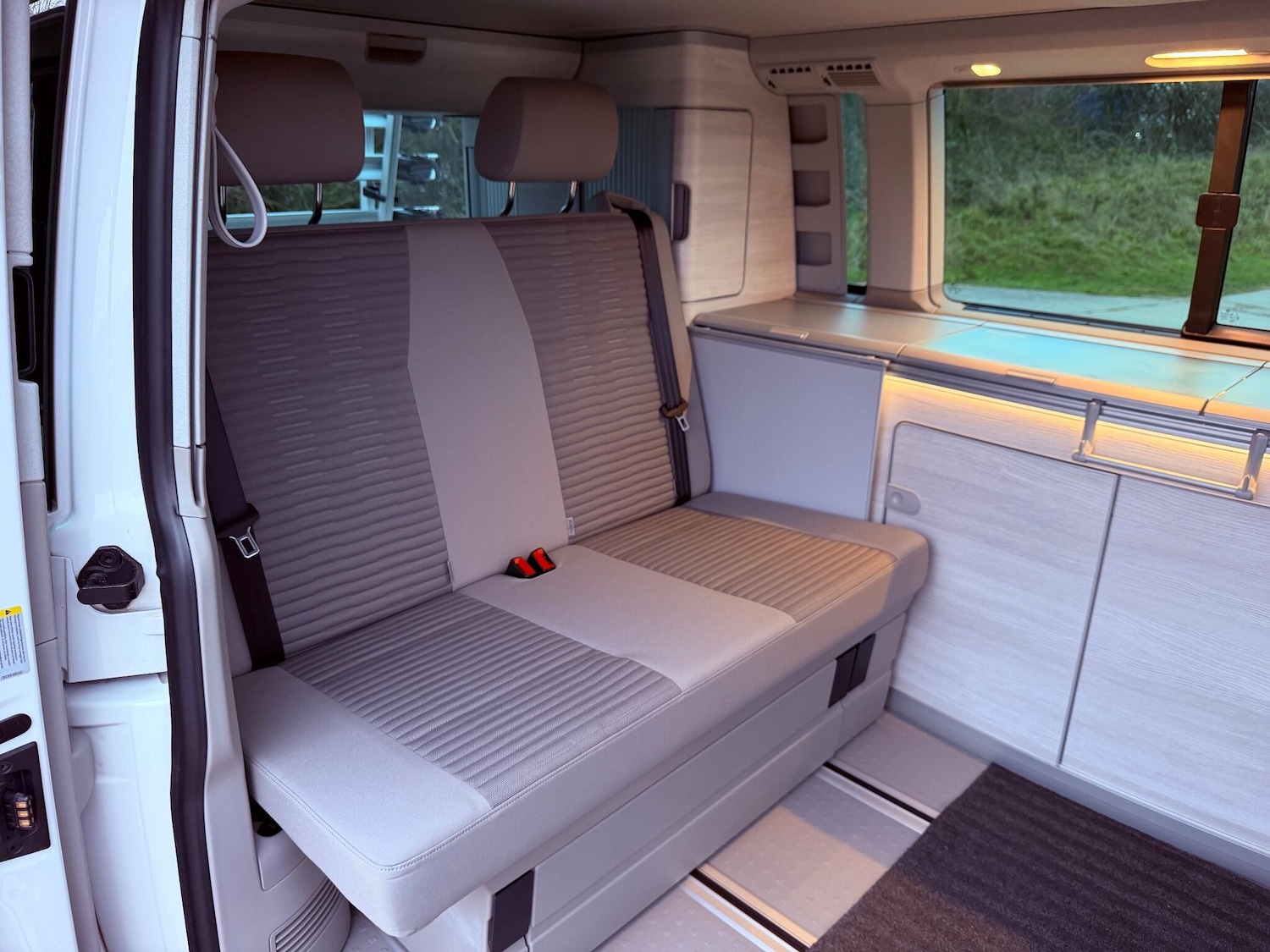 Used Volkswagen California 2018 for sale - 77040994: Photo 56