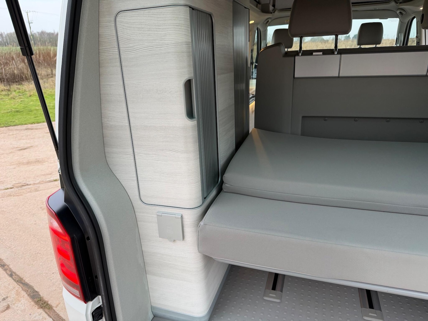 Used Volkswagen California 2018 for sale - 77040994: Photo 72