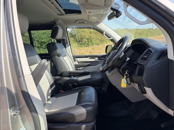 Used Volkswagen Transporter 2016 for sale - 79601884: Photo