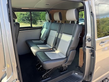 Used Volkswagen Transporter 2016 for sale - 79601884: Photo