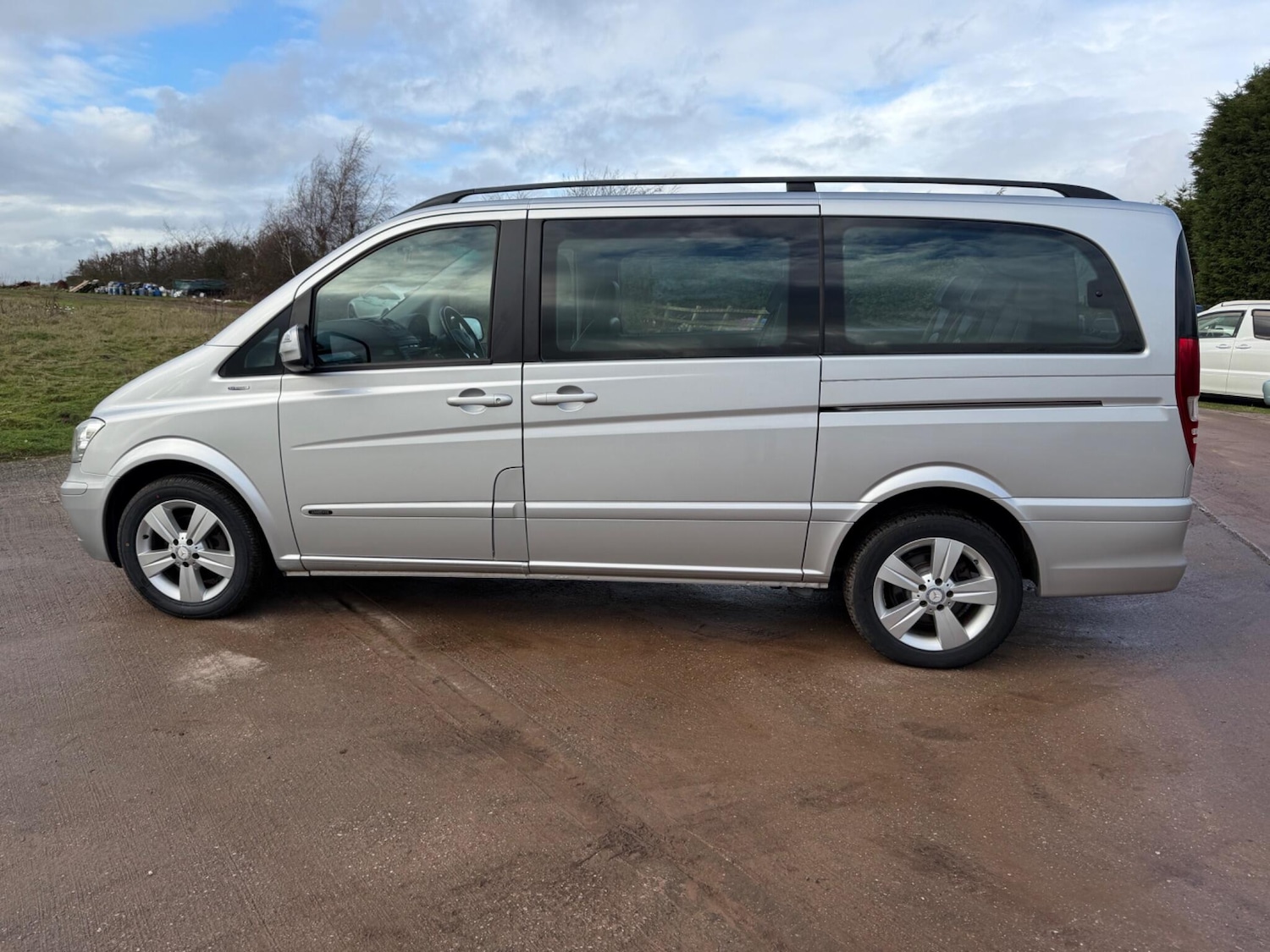 Used Mercedes-Benz Viano 2012 for sale - 77537144: Photo 26
