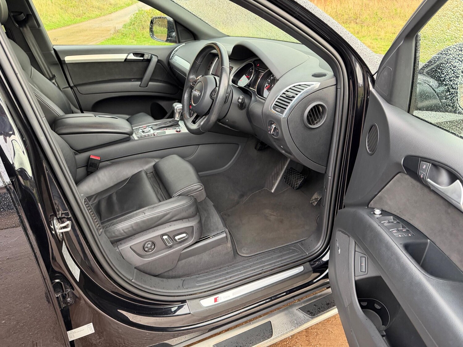 Used Audi Q7 2015 for sale - 76360542: Photo 46