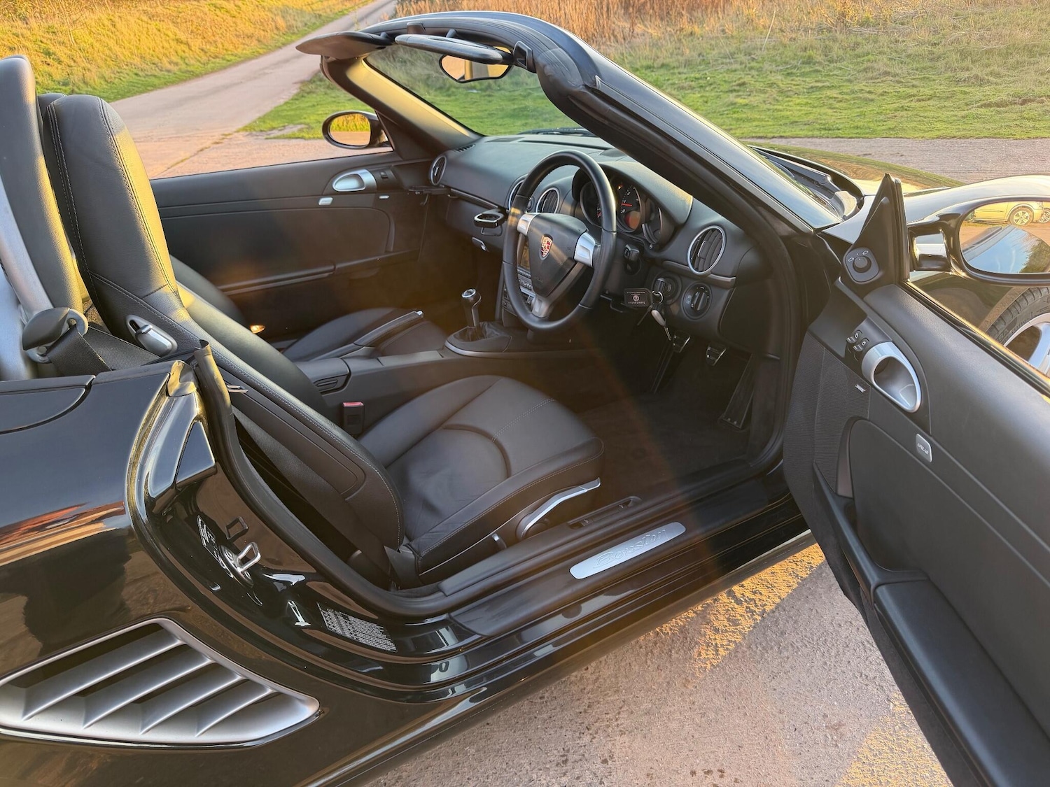 Used Porsche Boxster 2006 for sale - 76658260: Photo 2