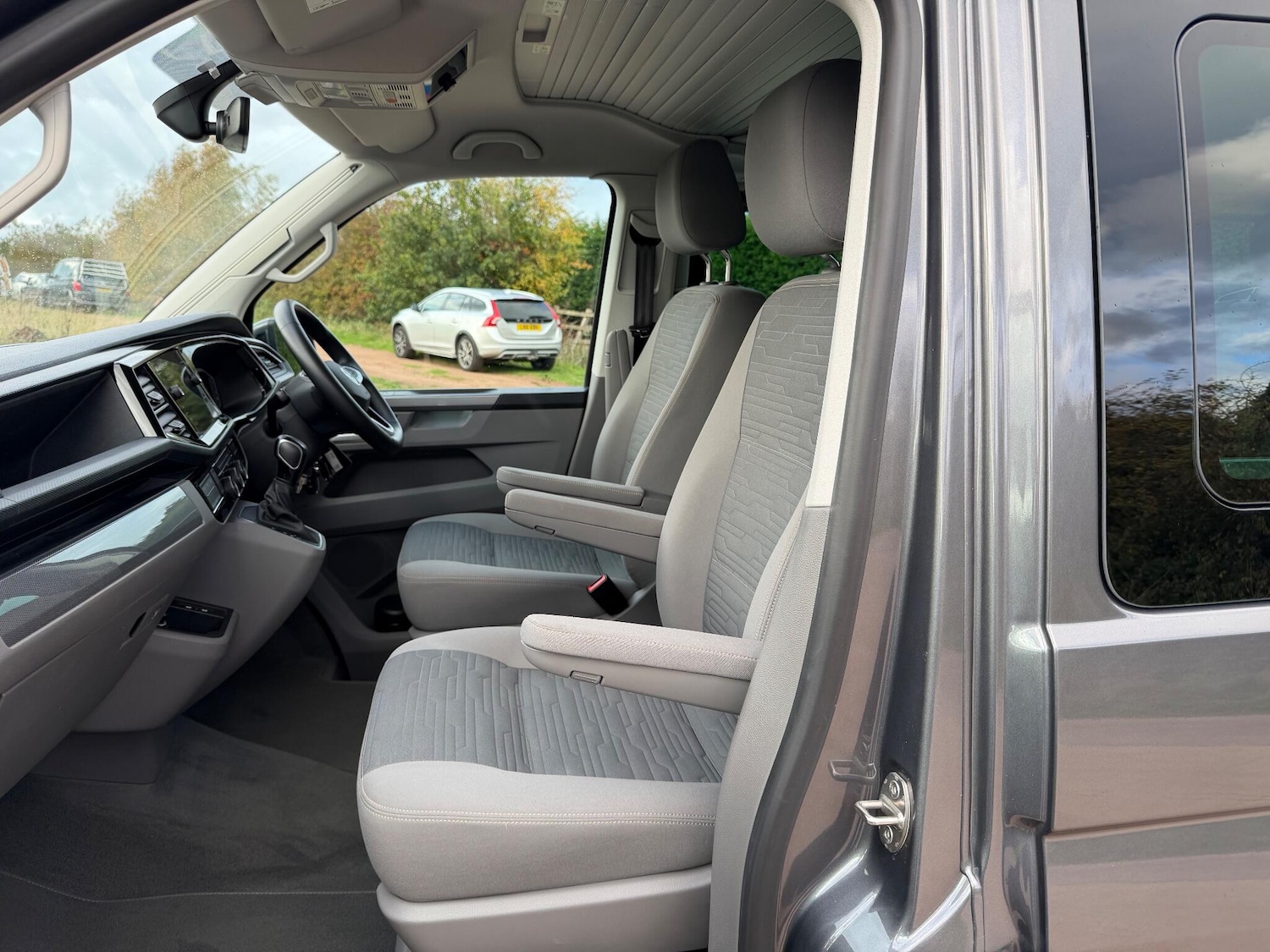 Used Volkswagen California 2022 for sale - 76336303: Photo 5