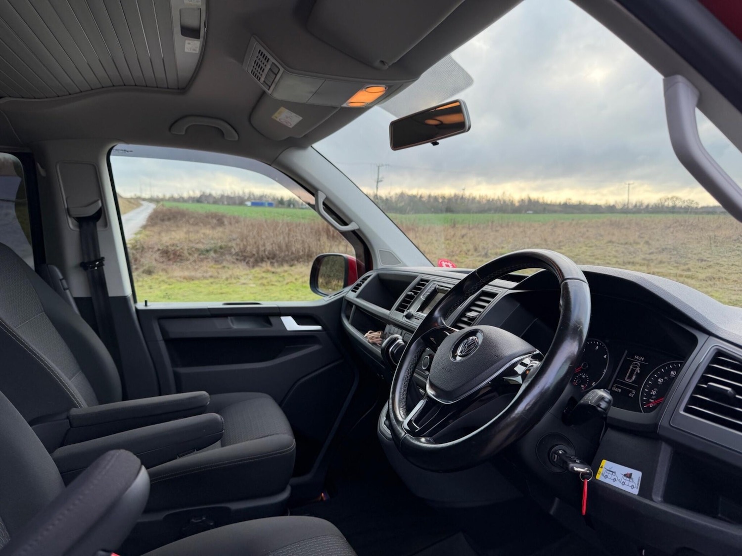 Used Volkswagen California 2017 for sale - 77395966: Photo 51