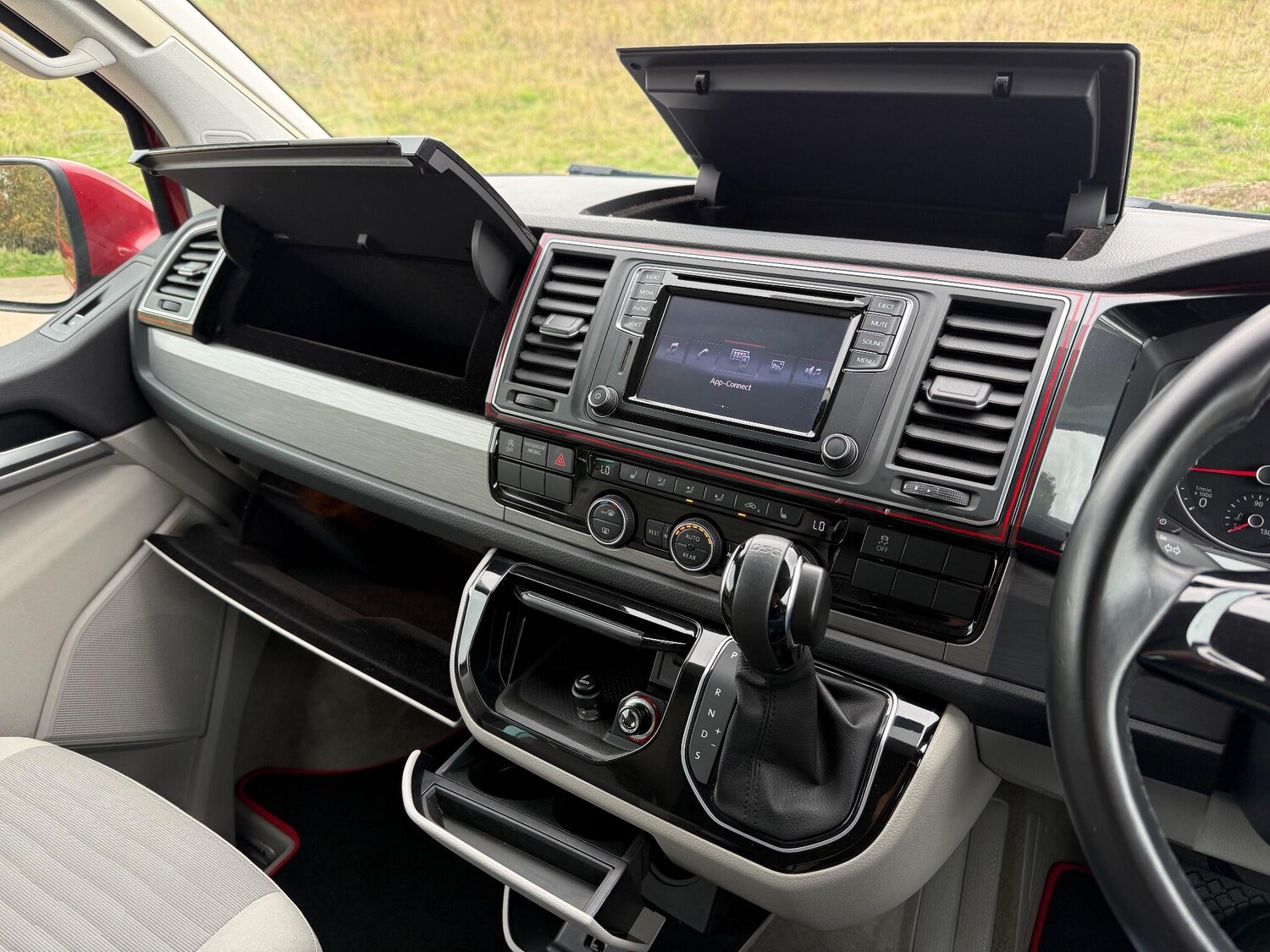 Used Volkswagen California 2017 for sale - 76175402: Photo 22