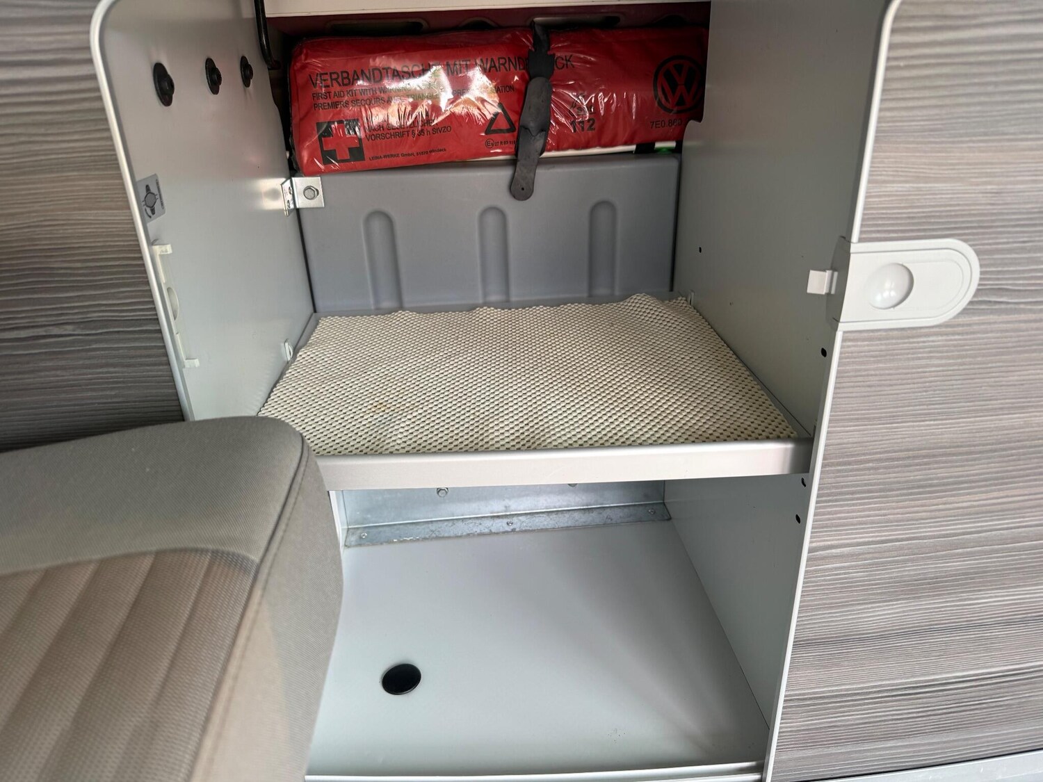 Used Volkswagen California 2017 for sale - 76175402: Photo 52