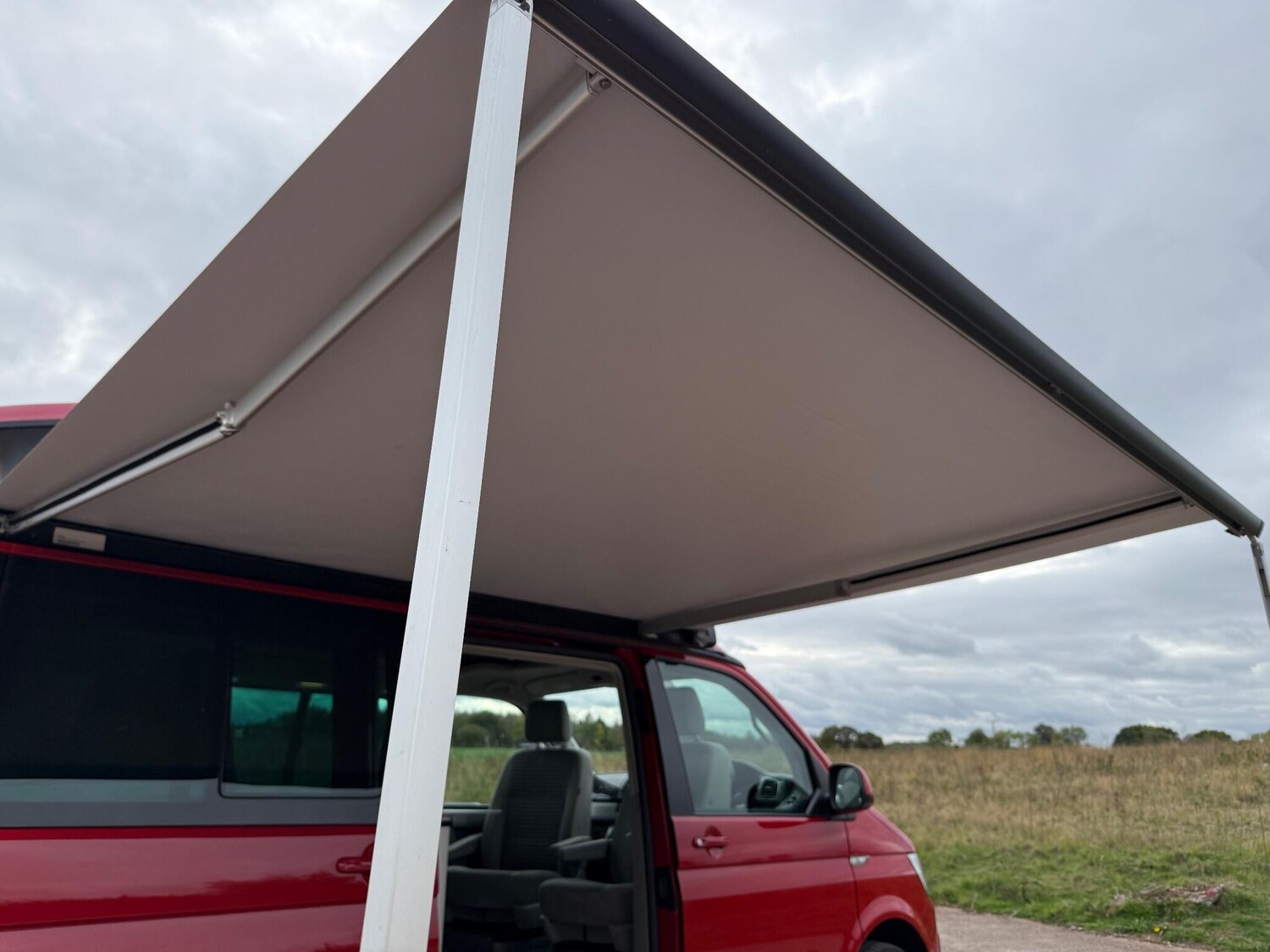 Used Volkswagen California 2017 for sale - 76175402: Photo 72