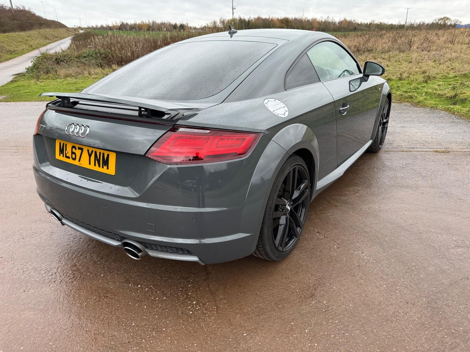 Used Audi TT 2017 for sale - 76772204: Photo 2