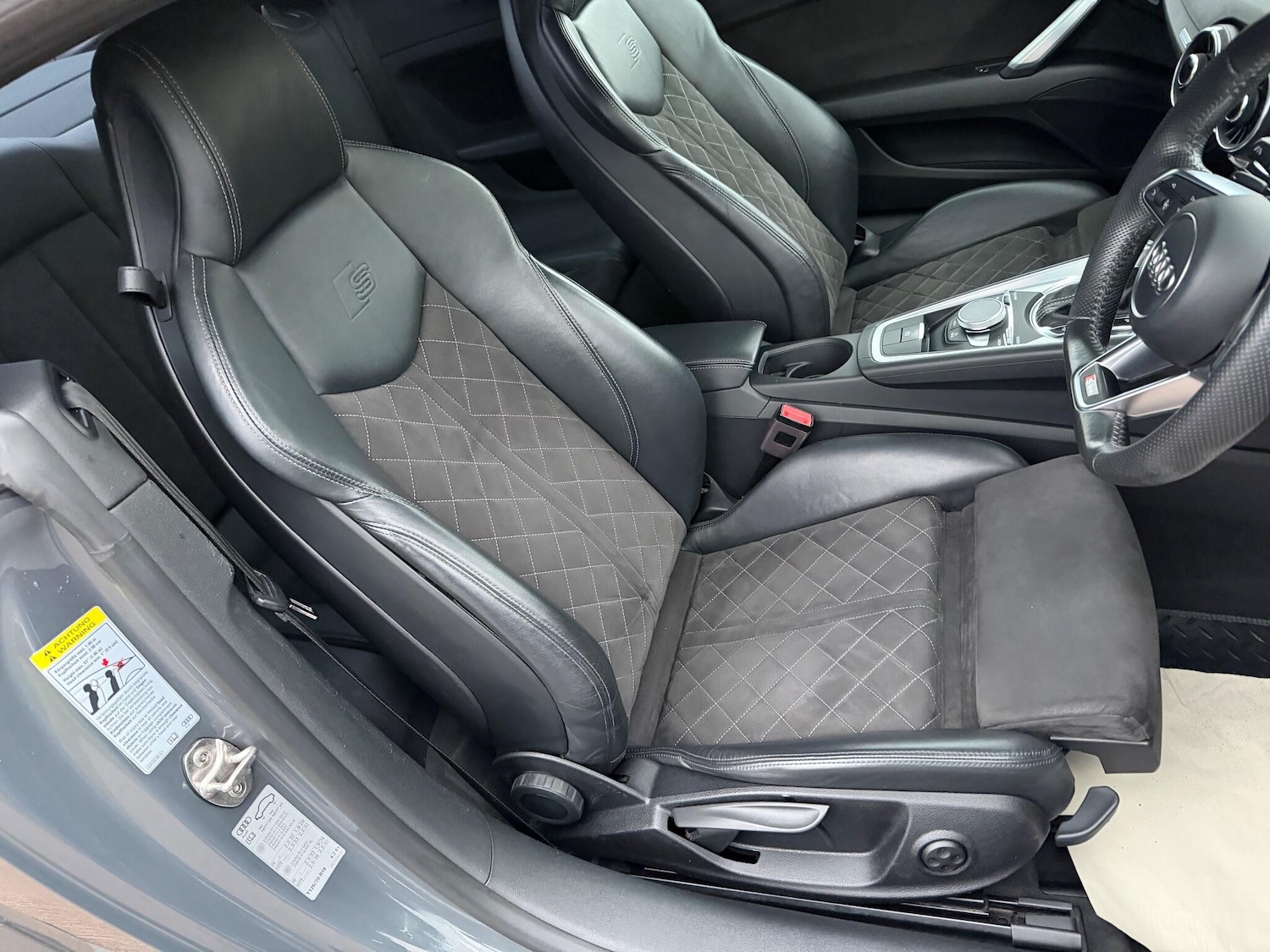 Used Audi TT 2017 for sale - 76772204: Photo 30