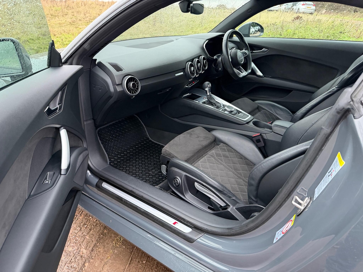 Used Audi TT 2017 for sale - 76772204: Photo 5