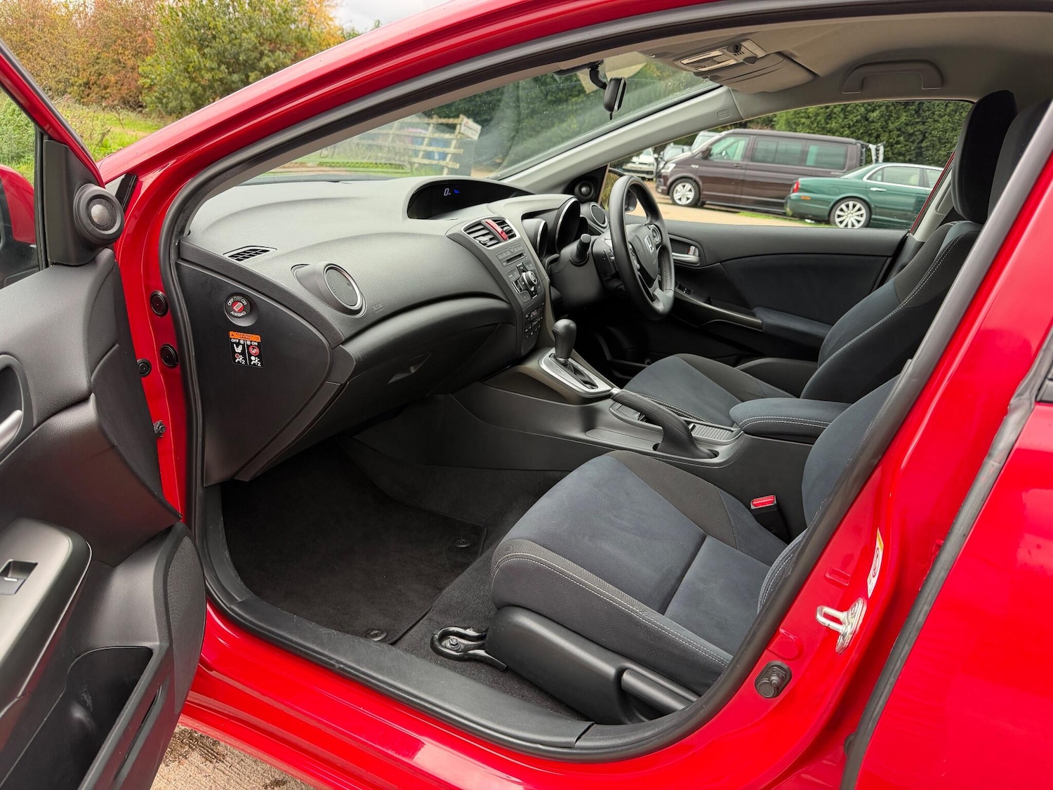 Used Honda Civic 2014 for sale - 76360096: Photo 16