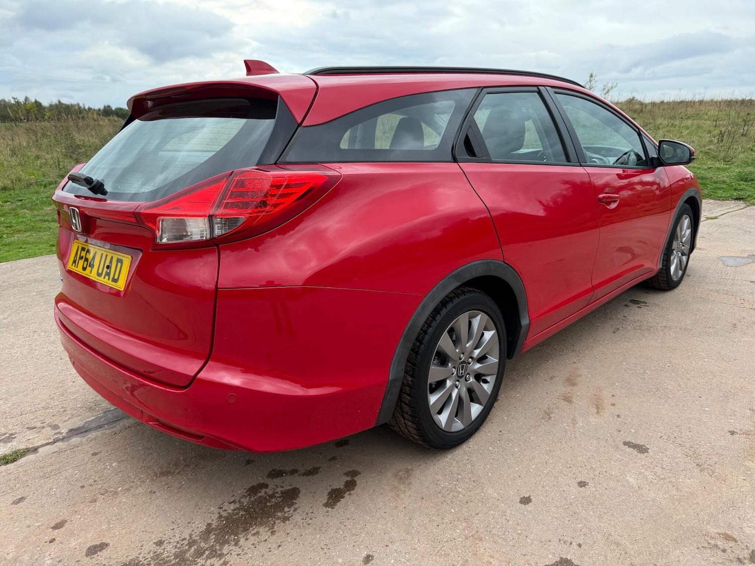 Used Honda Civic 2014 for sale - 76360096: Photo 2