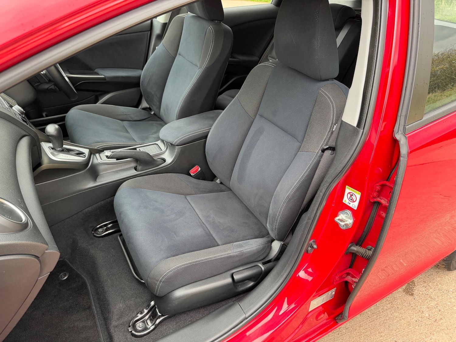 Used Honda Civic 2014 for sale - 76360096: Photo 31