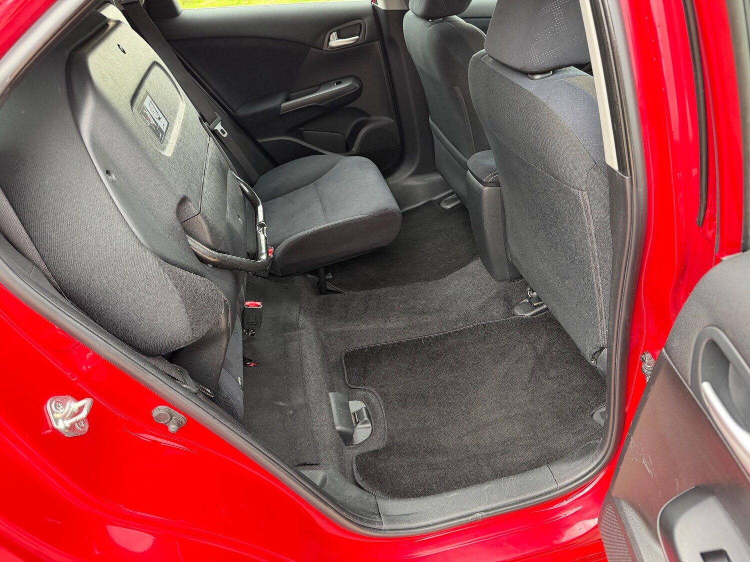 Used Honda Civic 2014 for sale - 76360096: Photo 54