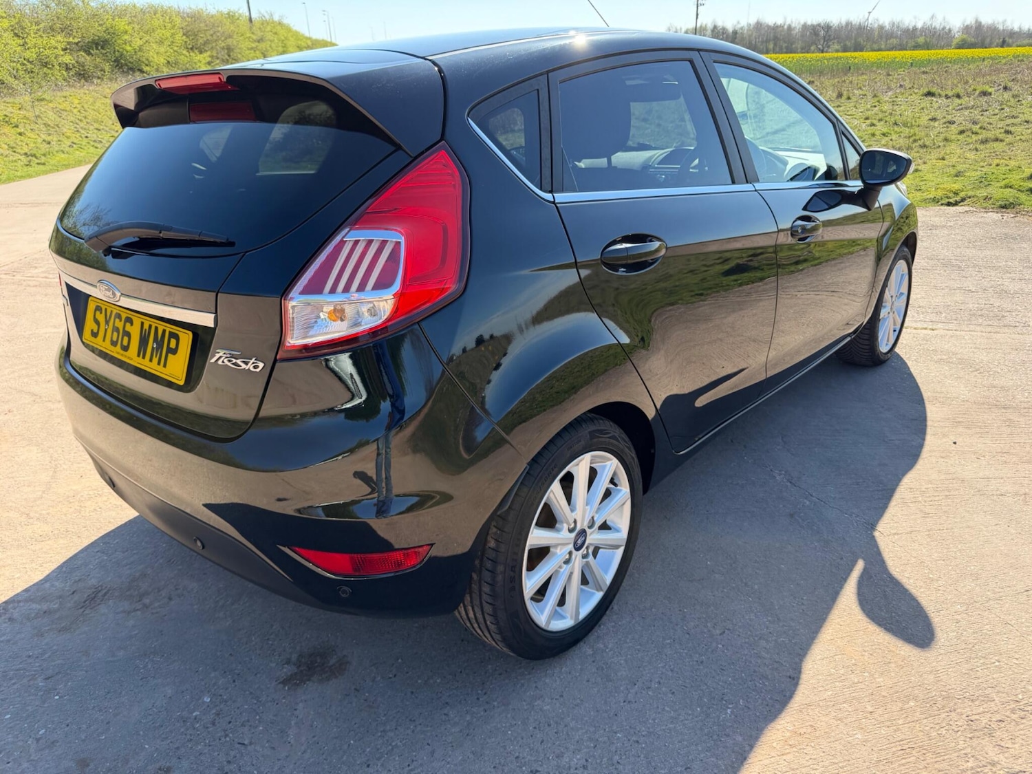 Used Ford Fiesta for sale - 77940322: Photo 2